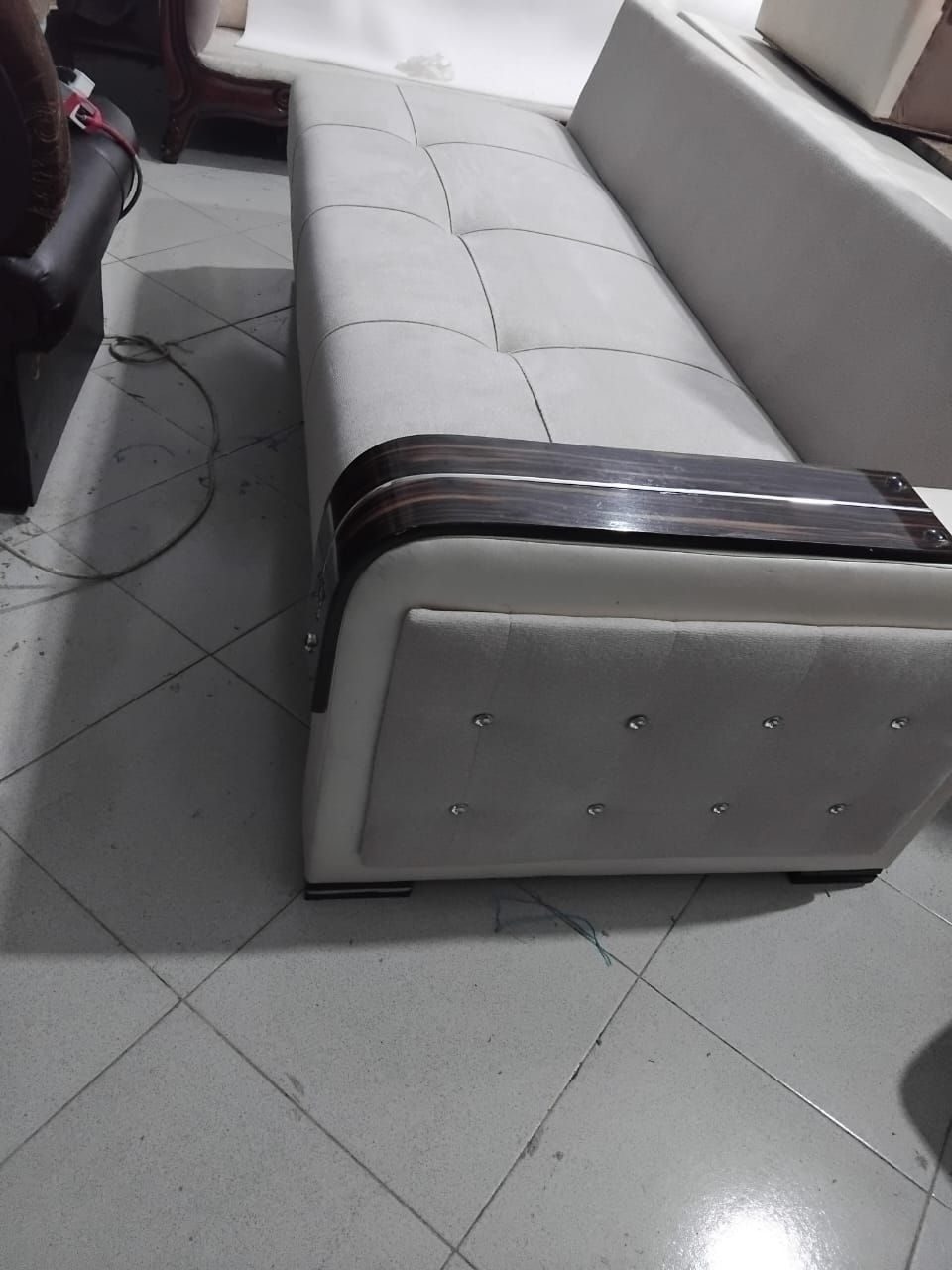Divan təmiri